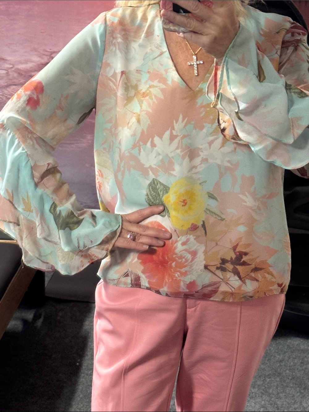 Vince Camuto Floral Peonies V-Neck Ruffle Sleeve Blouse